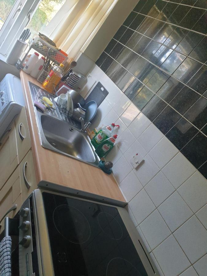 Splendid 4Bedrooms Shared Home 맨체스터 외부 사진